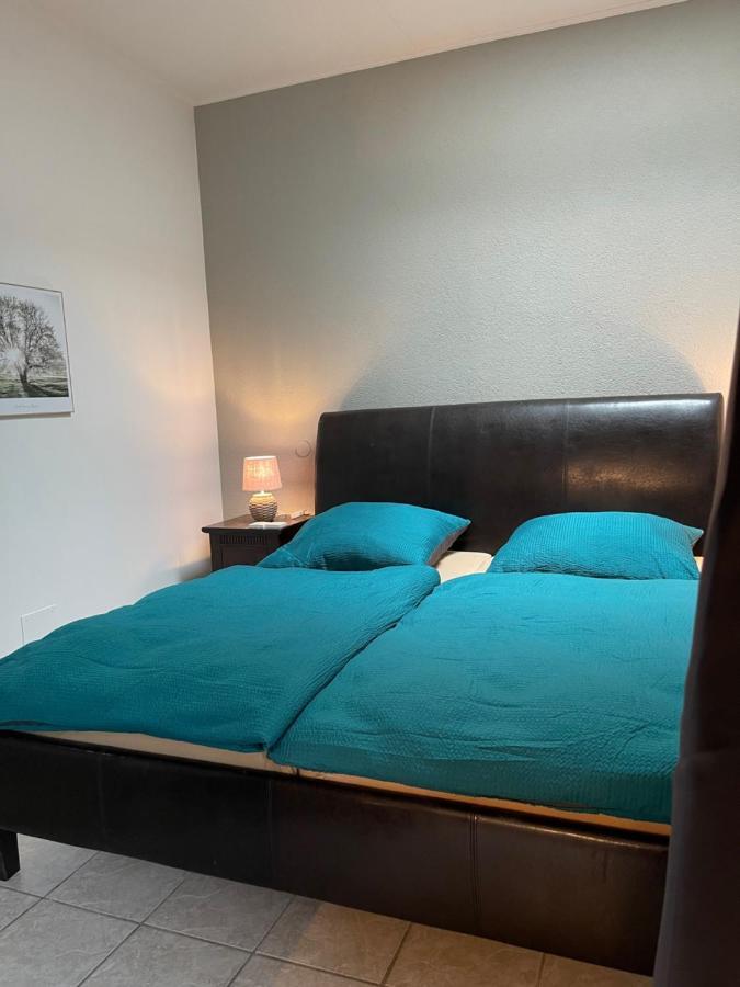 Mitten In Der Natur : Ferienwohnung Mit 3 Schlafzimmern, Neu Eingerichtet Neu Gaarz ภายนอก รูปภาพ