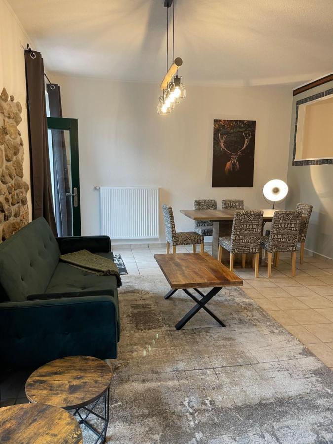 Mitten In Der Natur : Ferienwohnung Mit 3 Schlafzimmern, Neu Eingerichtet Neu Gaarz ภายนอก รูปภาพ