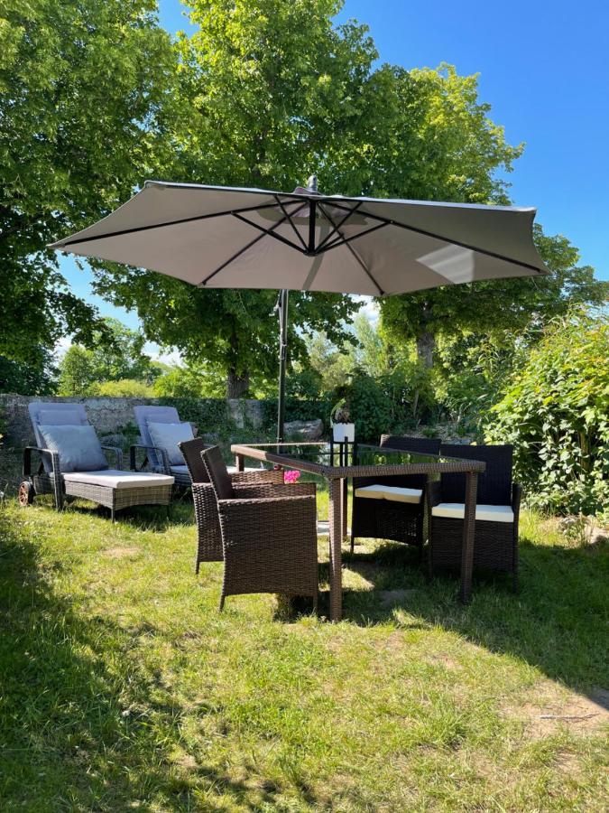 Mitten In Der Natur : Ferienwohnung Mit 3 Schlafzimmern, Neu Eingerichtet Neu Gaarz ภายนอก รูปภาพ
