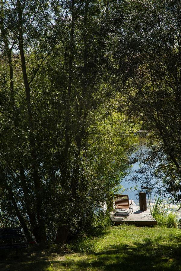 Mitten In Der Natur : Ferienwohnung Mit 3 Schlafzimmern, Neu Eingerichtet Neu Gaarz ภายนอก รูปภาพ